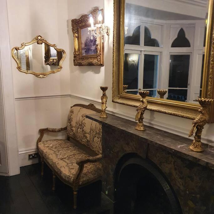 Country Manor House With Indoor Pool And Hot Tub Villa โรเชสเตอร์ ภายนอก รูปภาพ